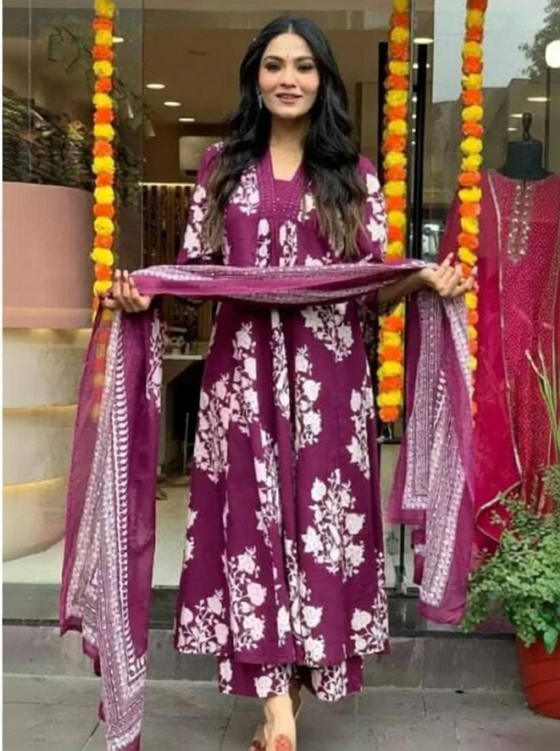 MALLMO Women Kurta Pant Dupatta Set