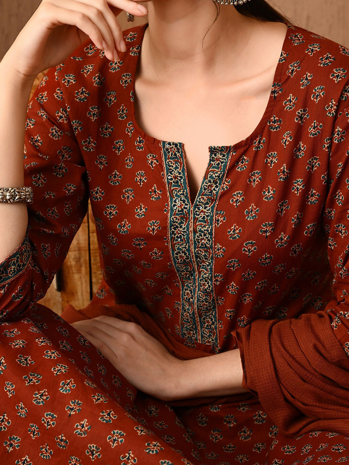 Image of BHADRIYAA Women Kurta Pant Dupatta Set
