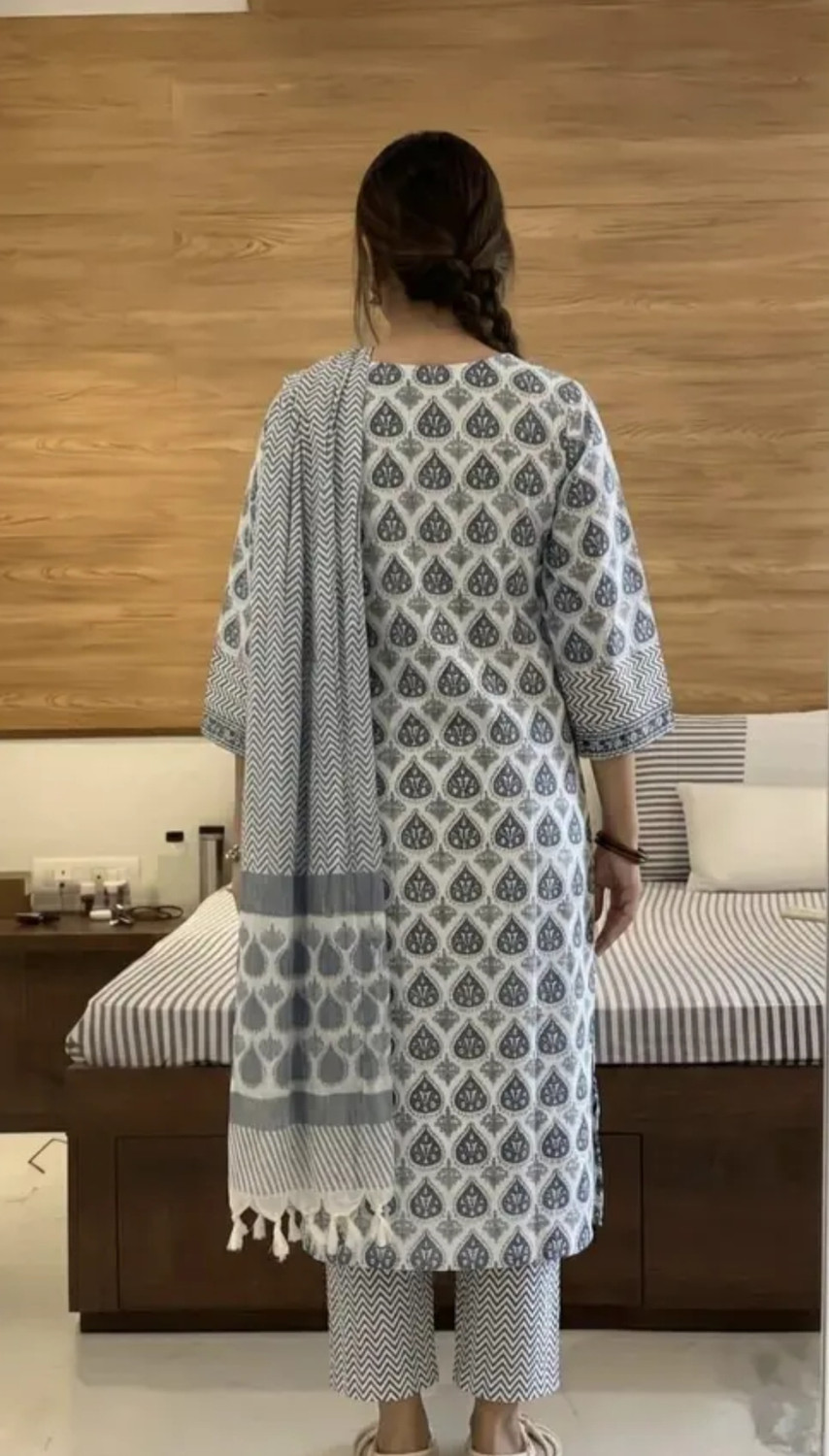 Image of sadya attire Embroidered Kurta, Trouser /Pant & Dupatta Set