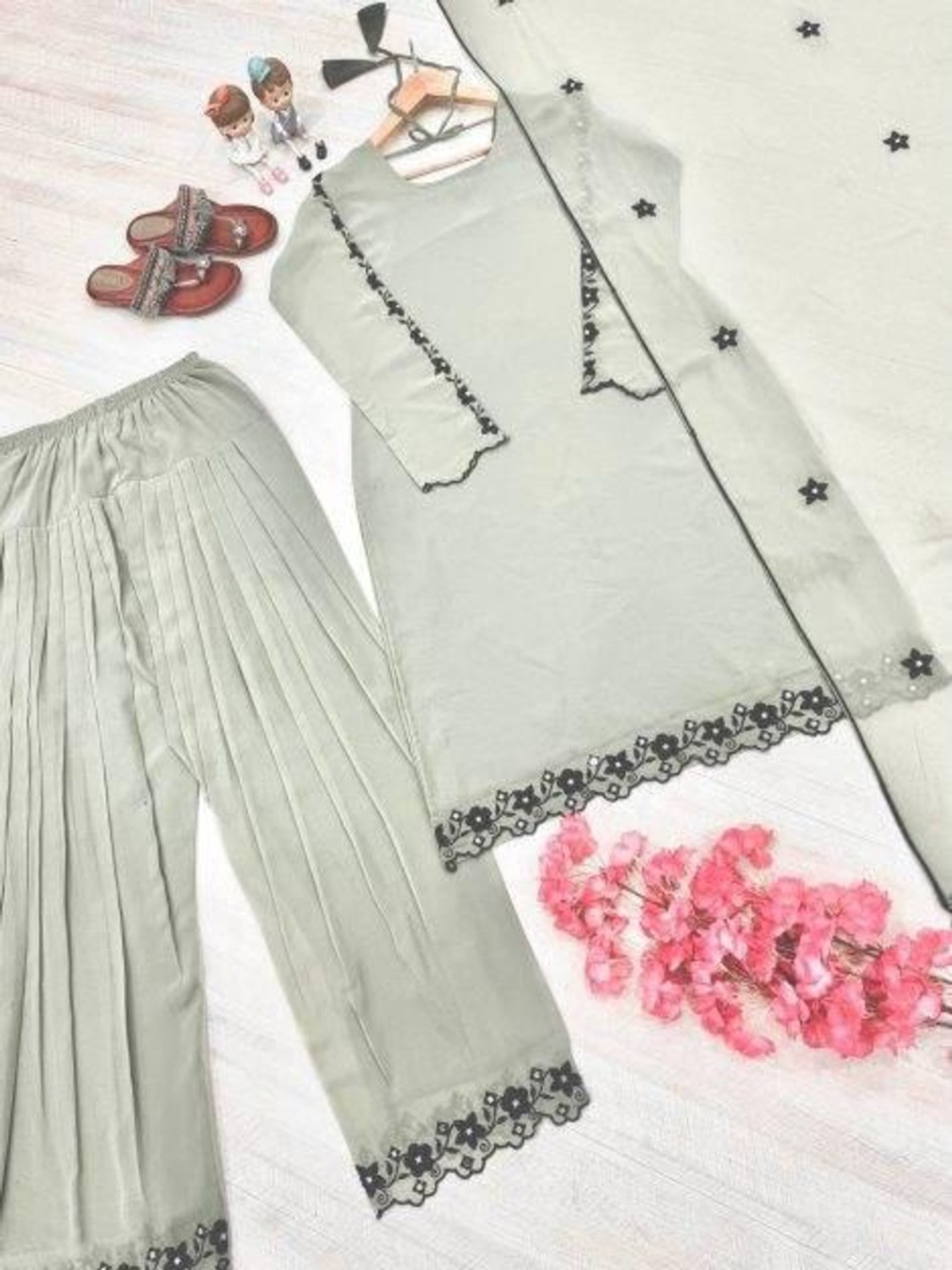 Image of KHODAL BOUTIQUES Embroidered Kurta, Patiala & Dupatta Set