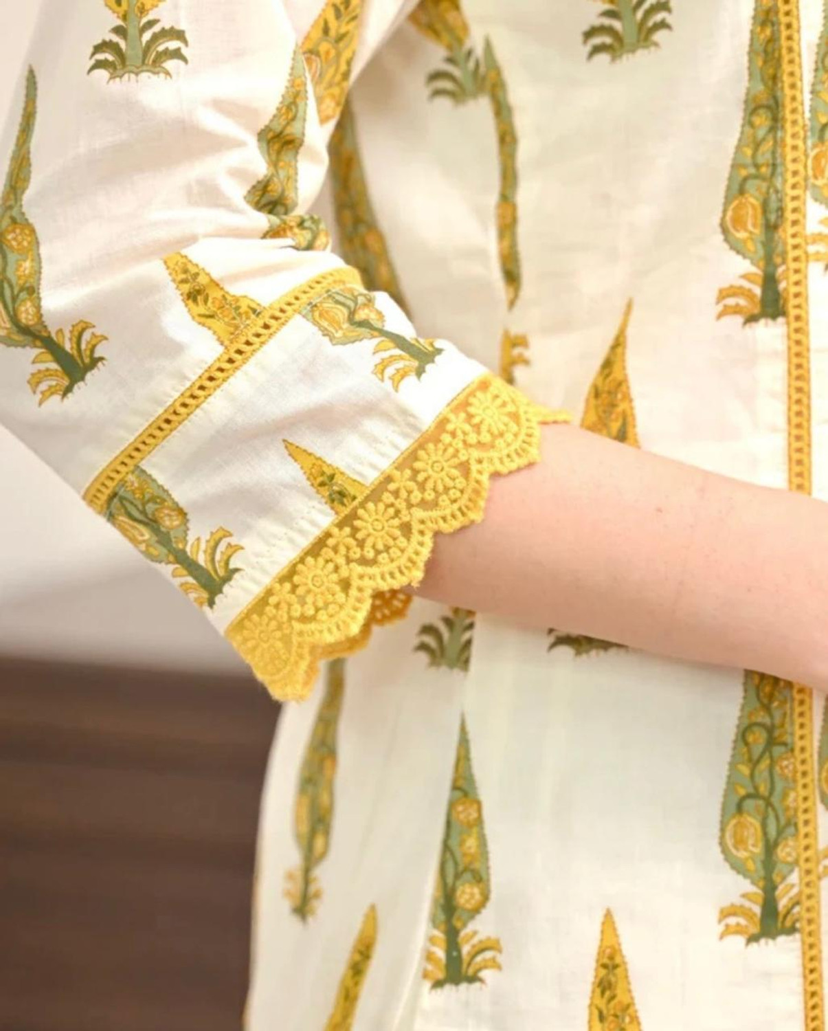 Image of HAVIDA Women Kurti Pant Dupatta Set