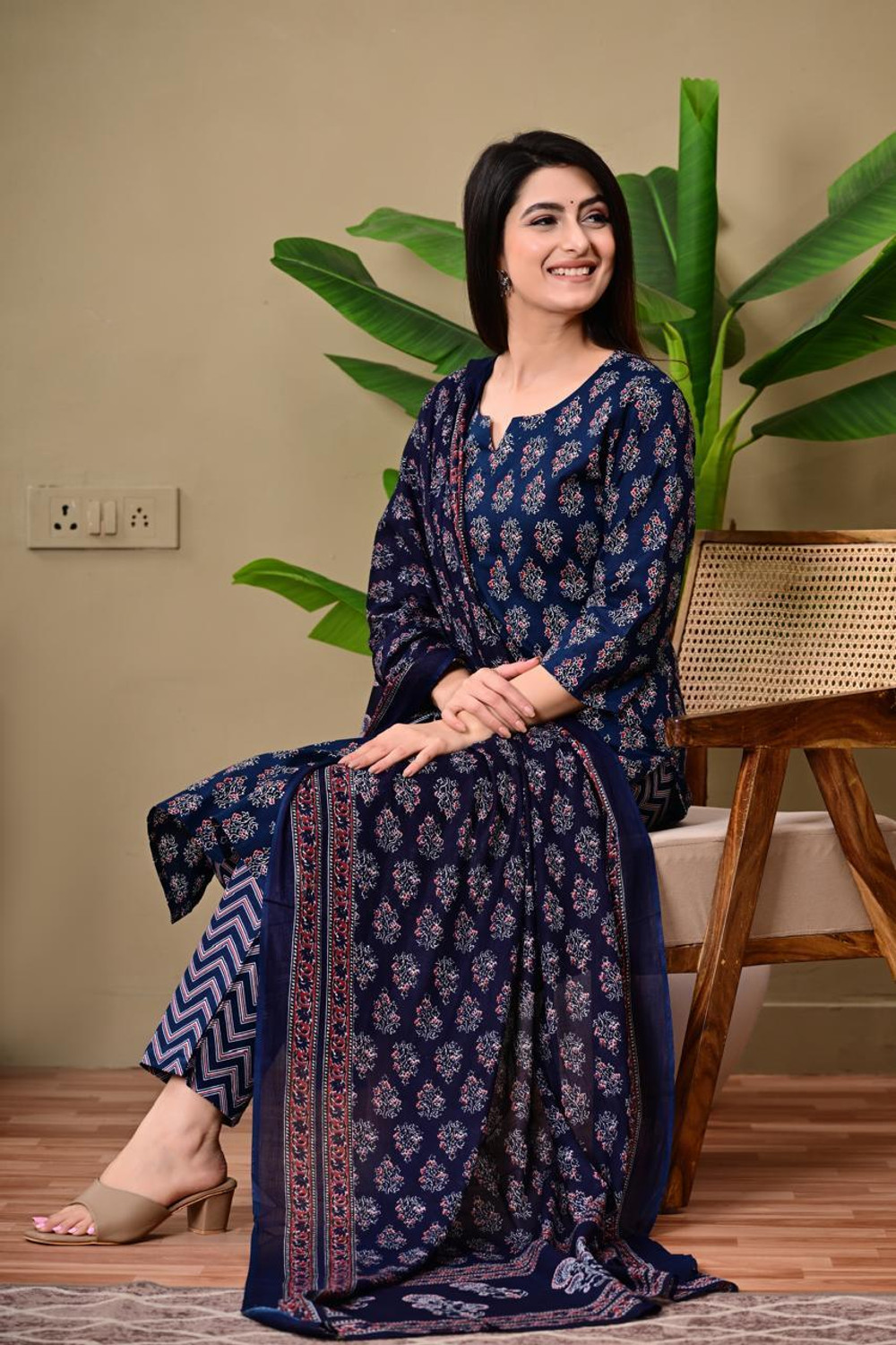 Image of SINGH ENTERPRISES Printed Kurta, Salwar & Dupatta Set