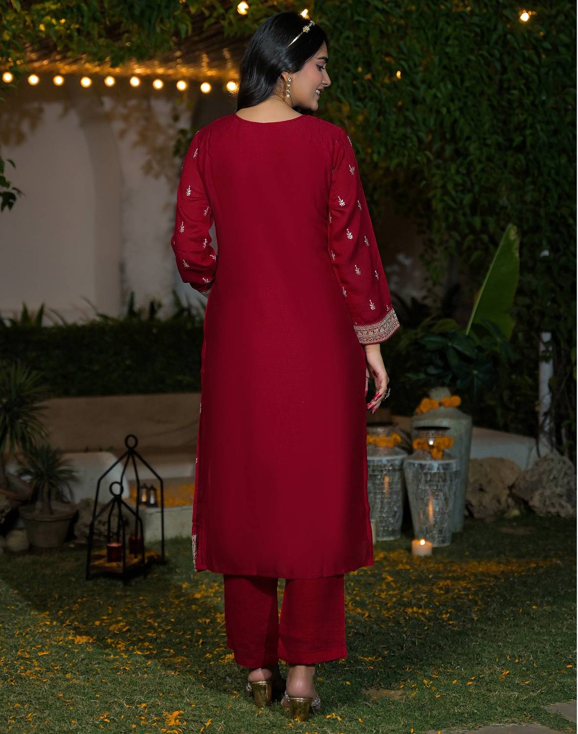 Skylee Embroidered Kurta Set - Image 2