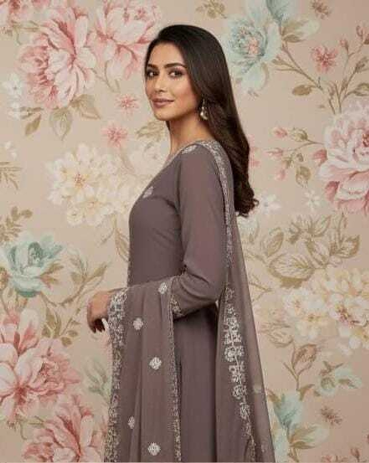Image of Kwisy Embroidered Kurta, Palazzo & Dupatta Set