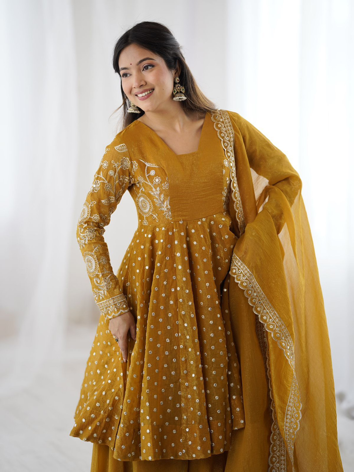 Image of Prabhuji Fashion Self Design Kurta, Palazzo & Dupatta Set