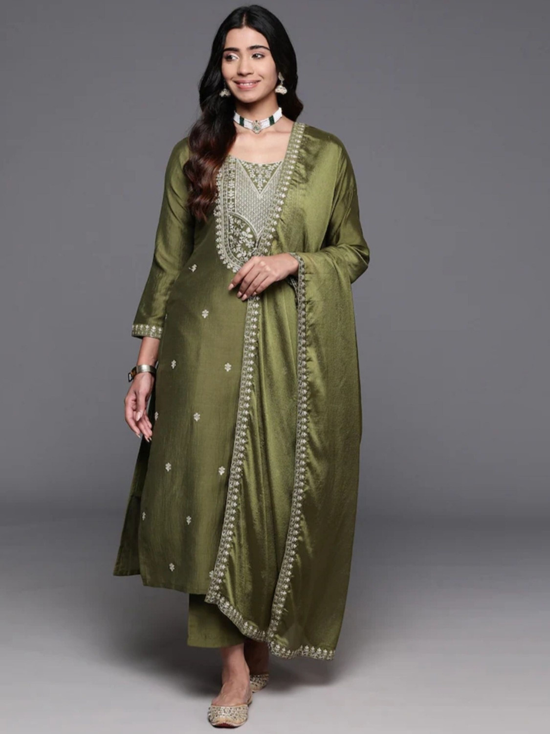 Image of Vaidehi Fashion Embroidered Kurta, Trouser /Pant & Dupatta Set
