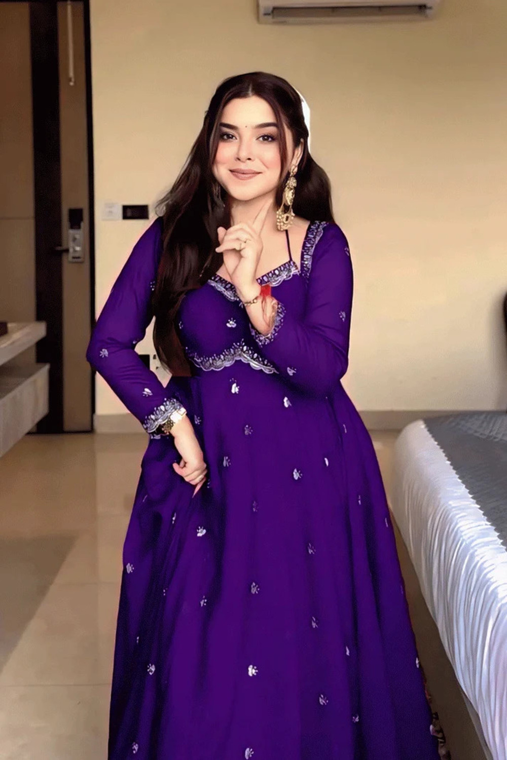 Image of GEDIYA ENTERPRISE Anarkali Gown