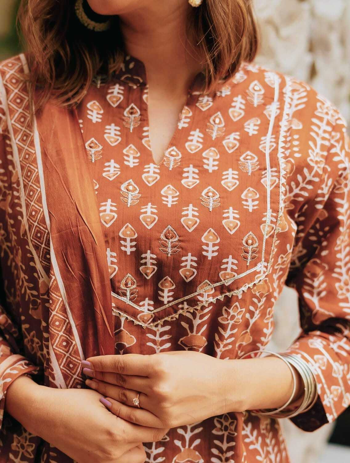Image of GNCREATION Printed Kurta, Trouser /Pant & Dupatta Set