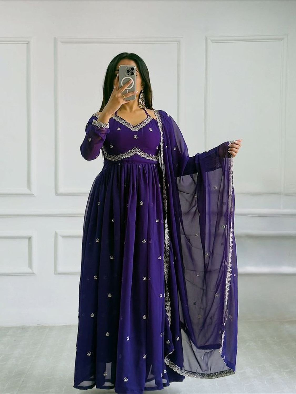 Image of GEDIYA ENTERPRISE Anarkali Gown