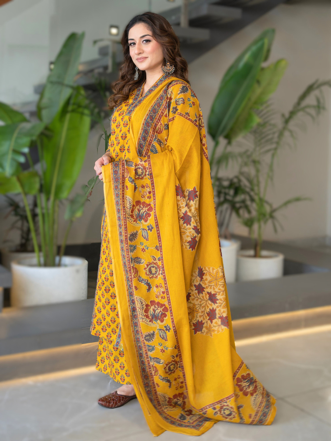 Image of Arayna Printed Kurta, Palazzo & Dupatta Set