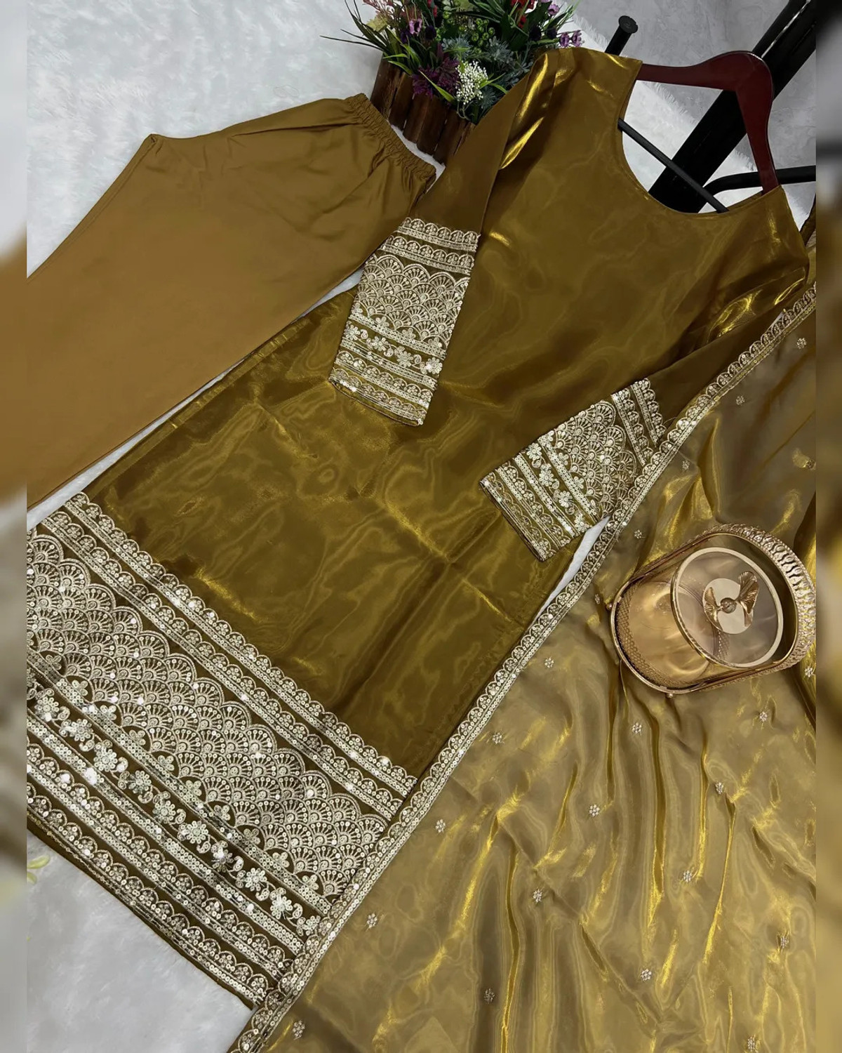 Image of Bavali Creation Women Kurta Pant Dupatta Set