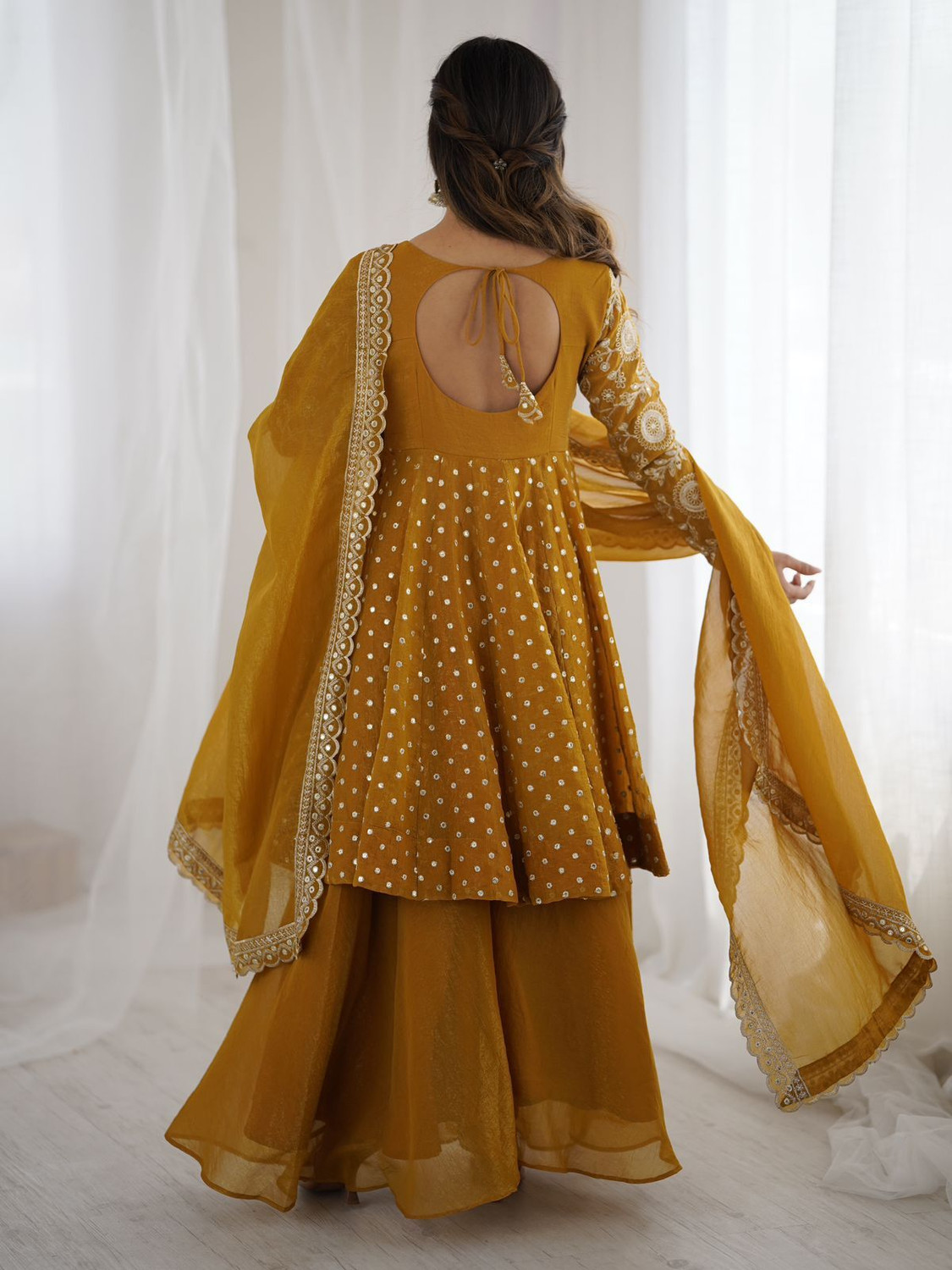Image of Prabhuji Fashion Self Design Kurta, Palazzo & Dupatta Set