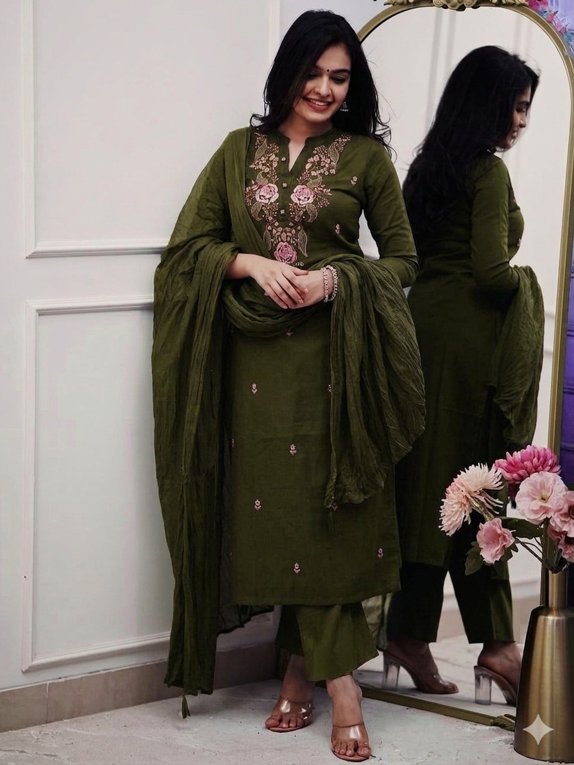 Image of Roop Women Kurta Pant Dupatta Set