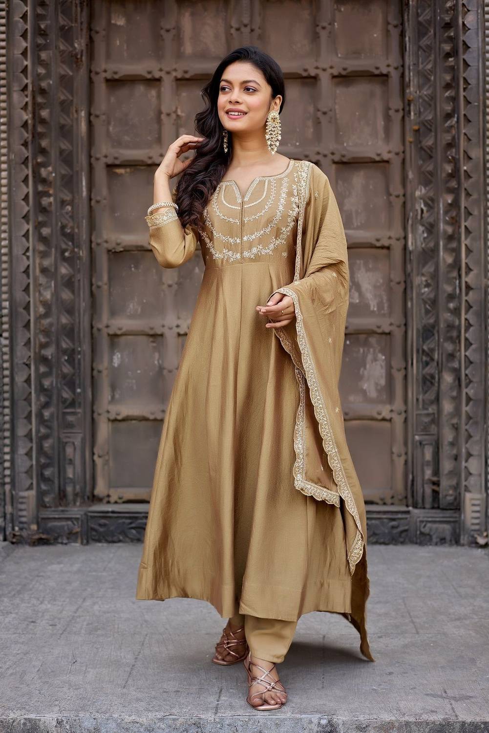 OMICRON Embroidered Anarkali Kurta Set - Image 4