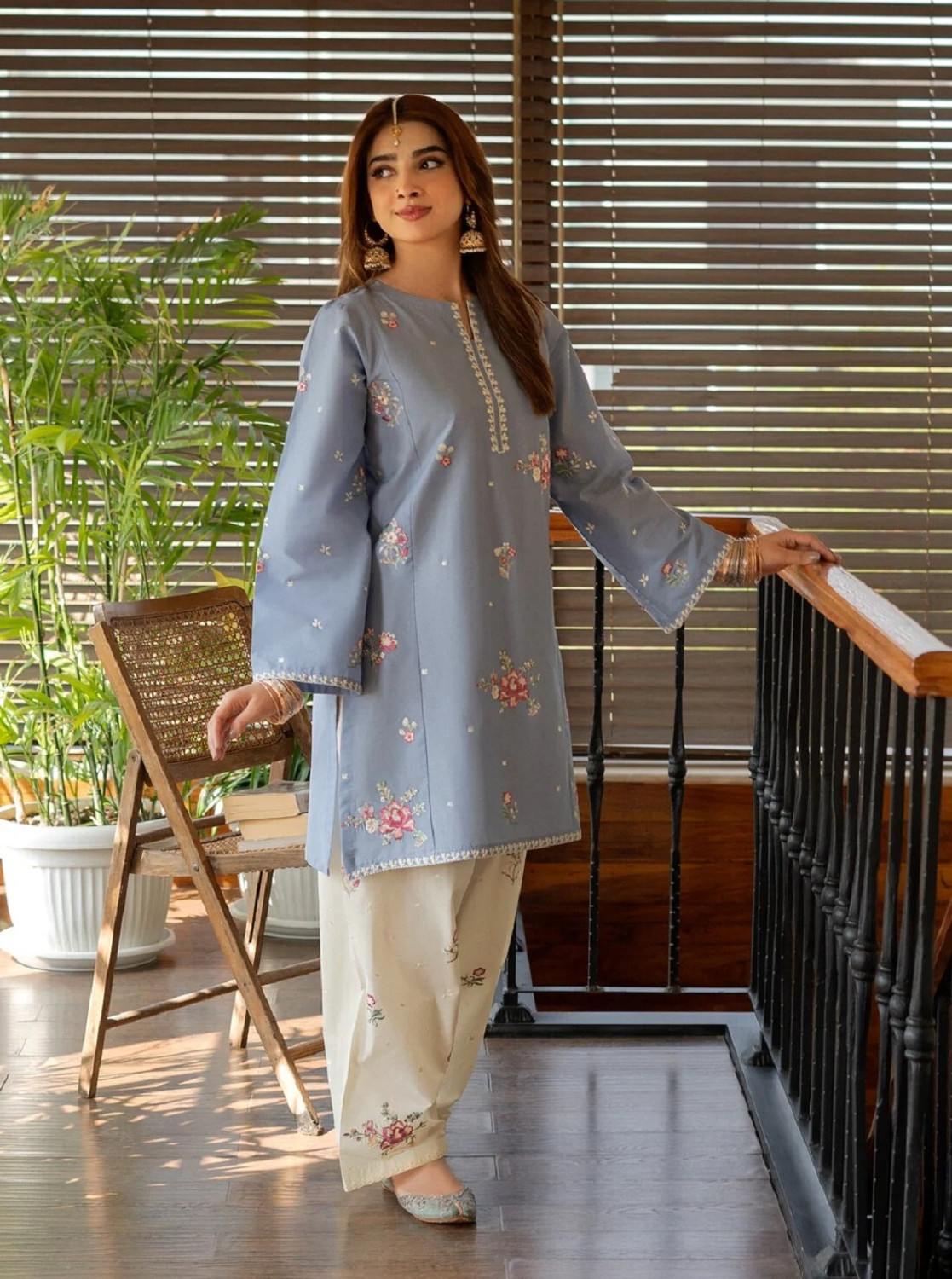 Image of jihan Embroidered Kurta, Salwar & Dupatta Set