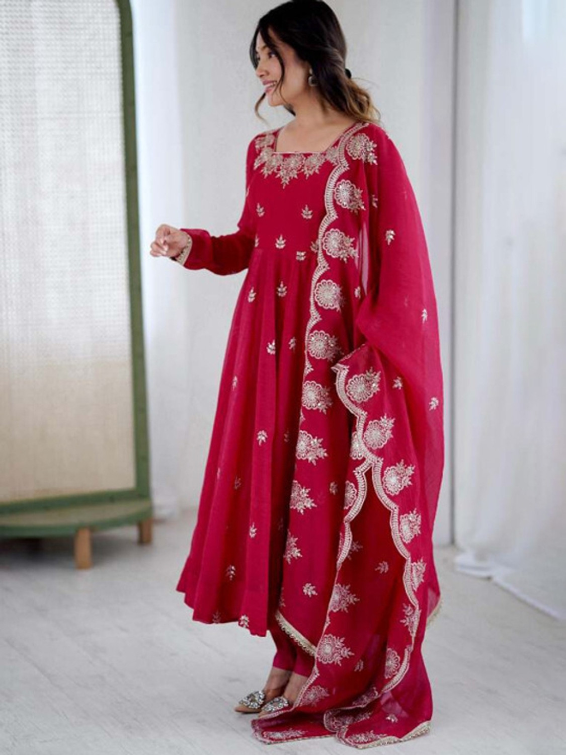 Image of MULANIENT Embroidered Kurta, Trouser /Pant & Dupatta Set