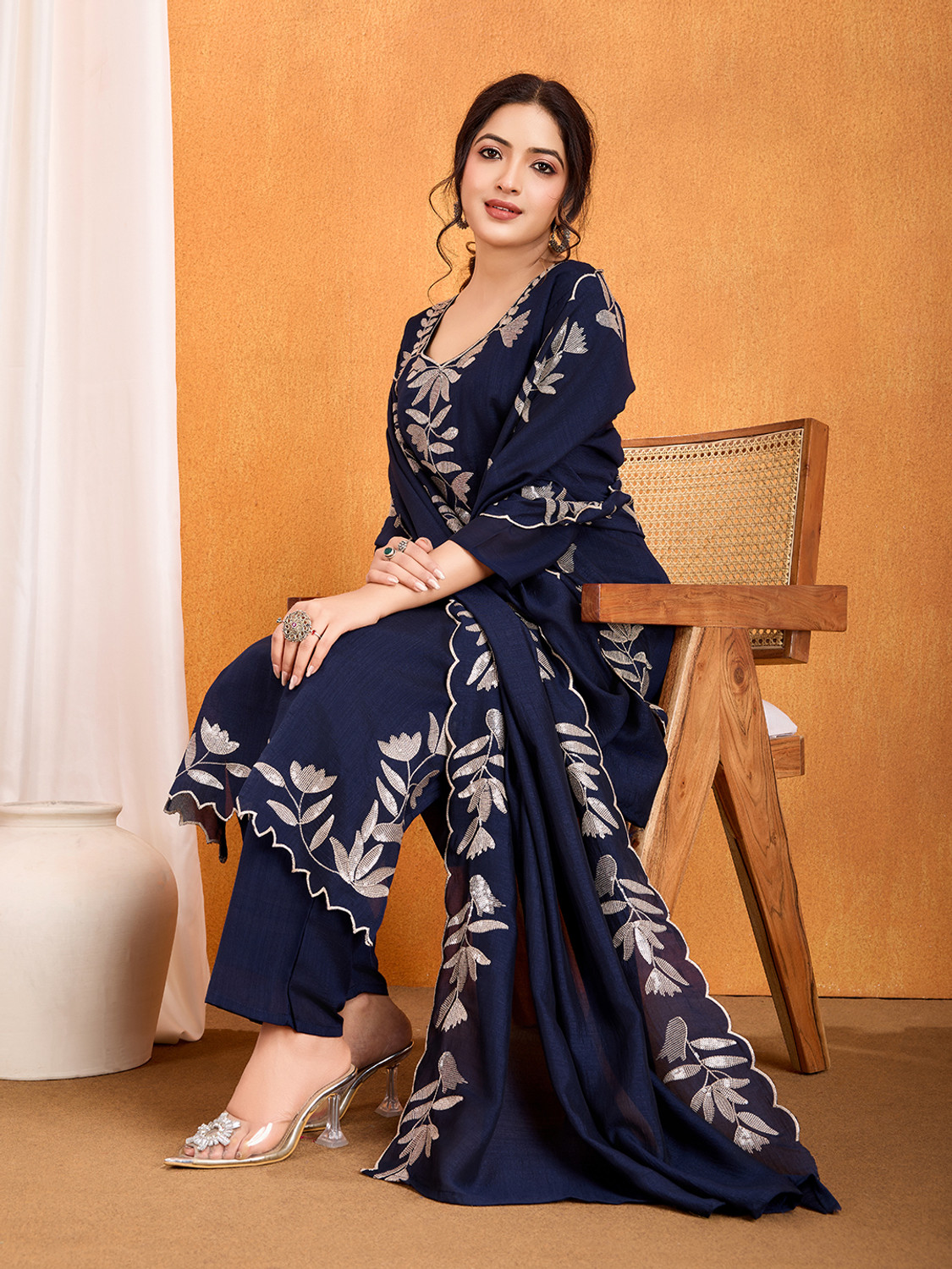 Image of Zolio Women Kurta Pant Dupatta Set