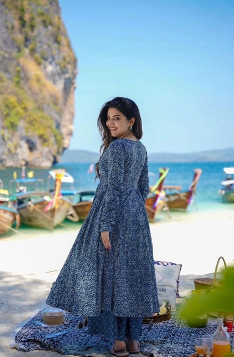 Image of ETHINCVILLAA Printed Kurta, Palazzo & Dupatta Set