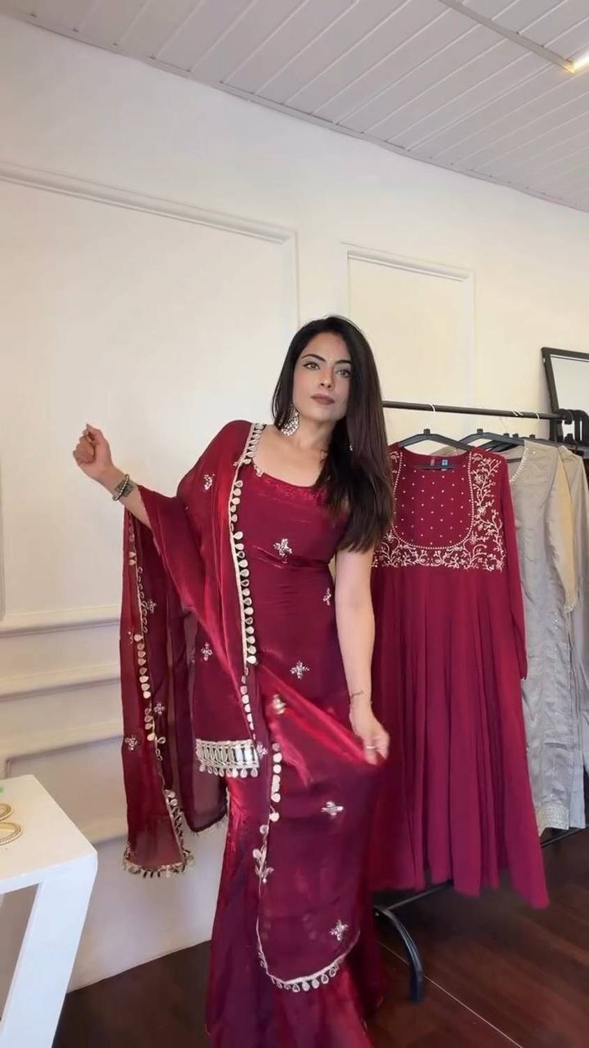 ANGELOUTLETS Embroidered Kurta, Sharara & Dupatta Set - Image 3