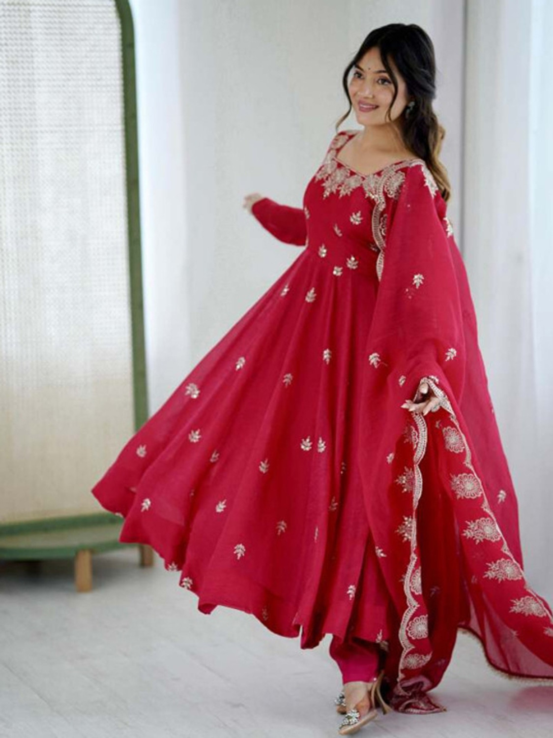 Image of MULANIENT Embroidered Kurta, Trouser /Pant & Dupatta Set