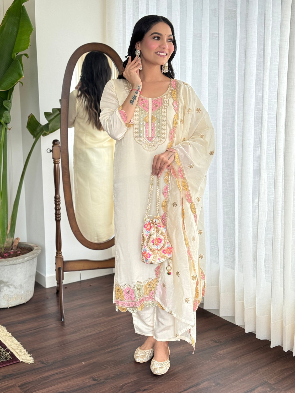 Image of ANERITEXARC Embroidered Kurta, Trouser /Pant & Dupatta Set