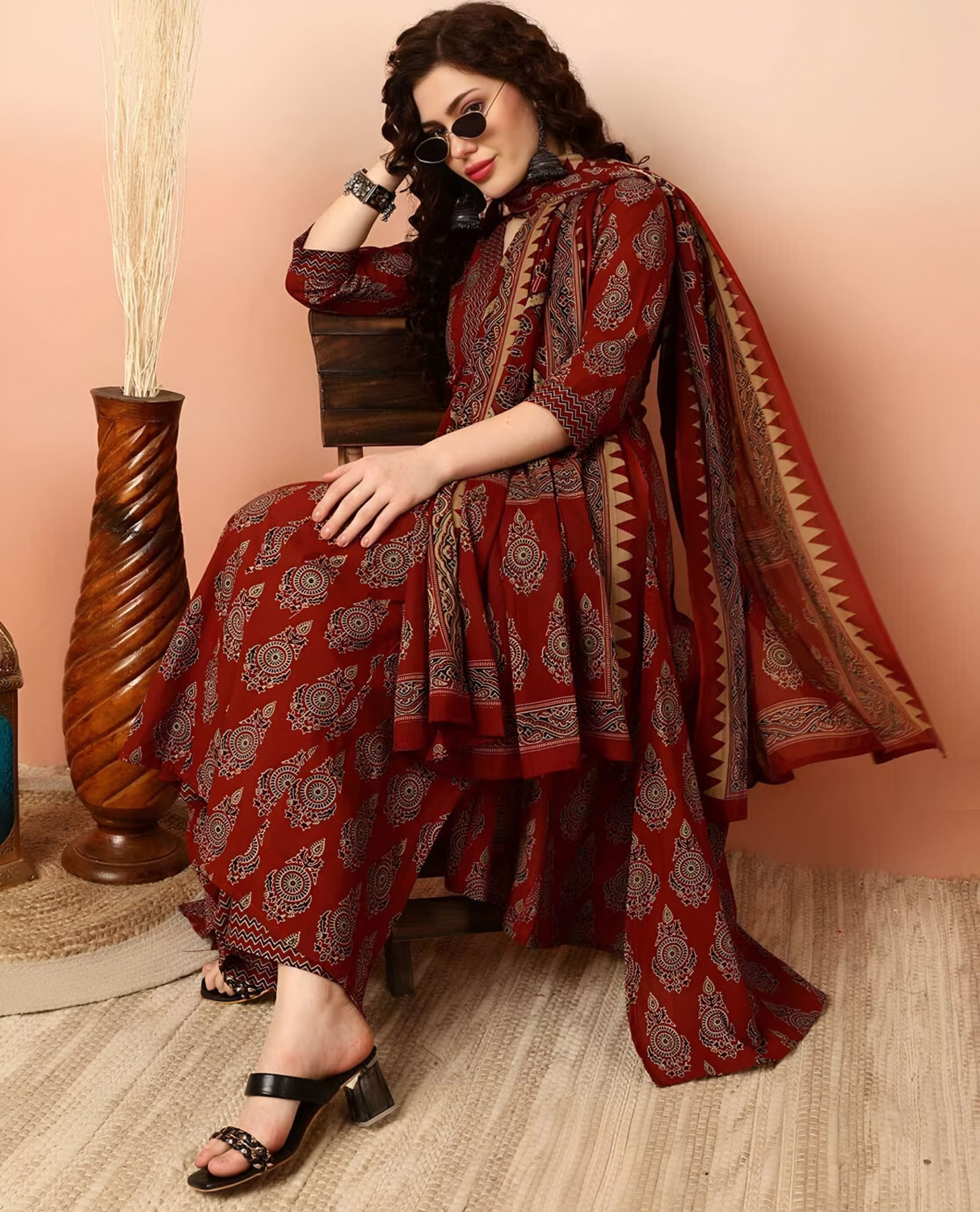 Image of Oumad Printed Kurta, Palazzo & Dupatta Set
