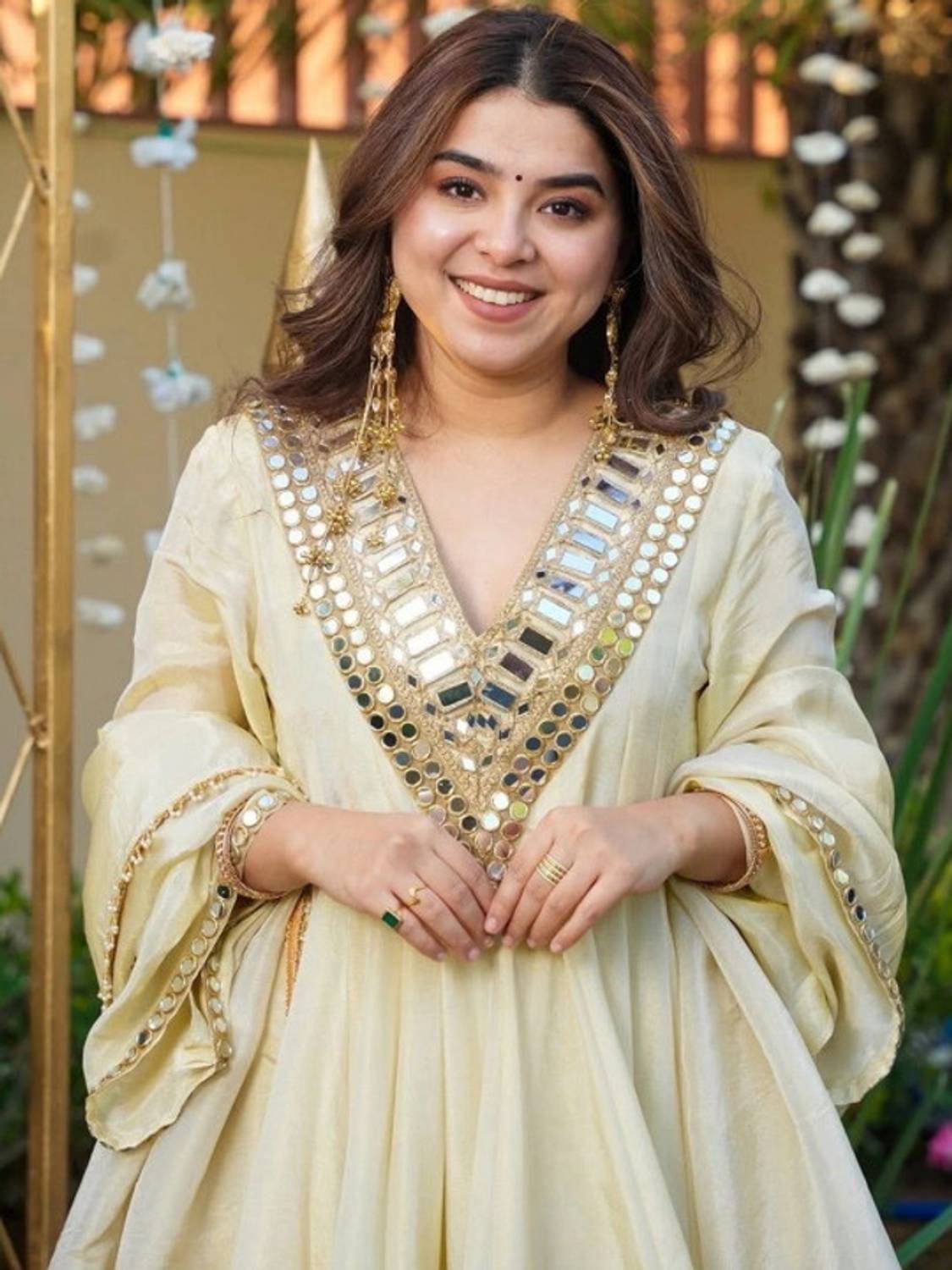 heer tex Embroidered Kurta, Sharara & Dupatta Set - Image 5