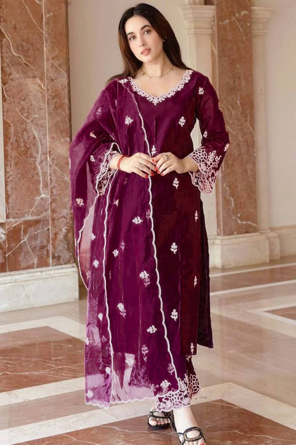 AARADHYAM Embroidered Kurta, Trouser/Pant & Dupatta Set