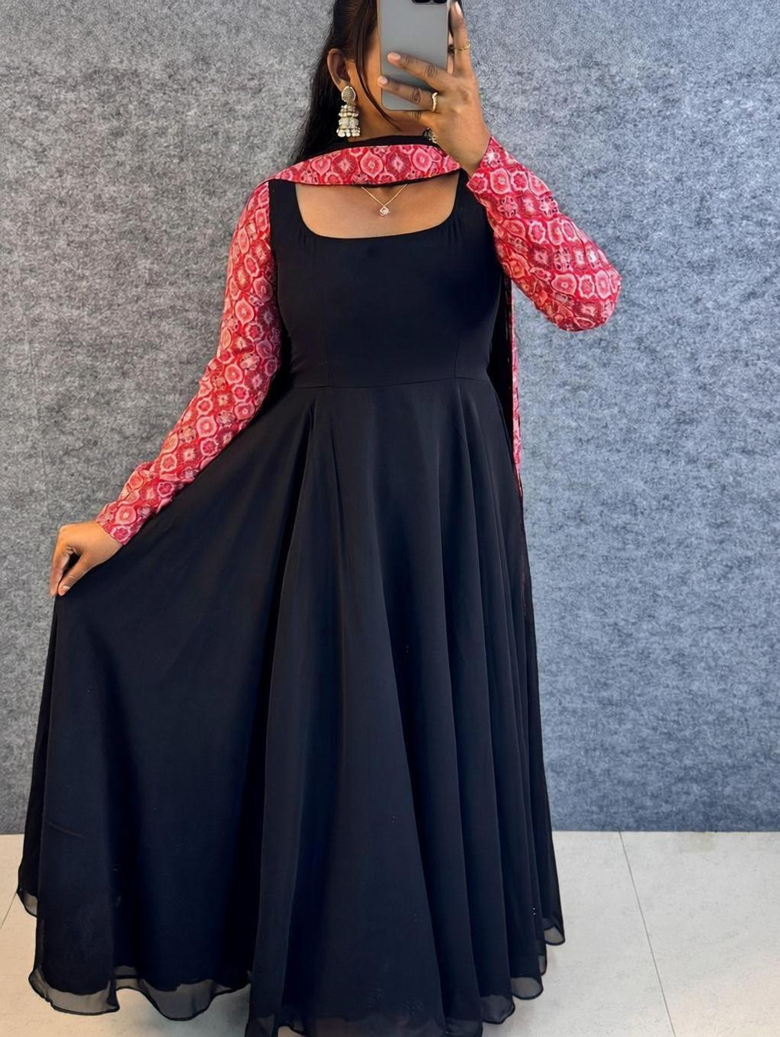 Image of HAYAN STYLISTA Solid Kurta, Sharara & Dupatta Set