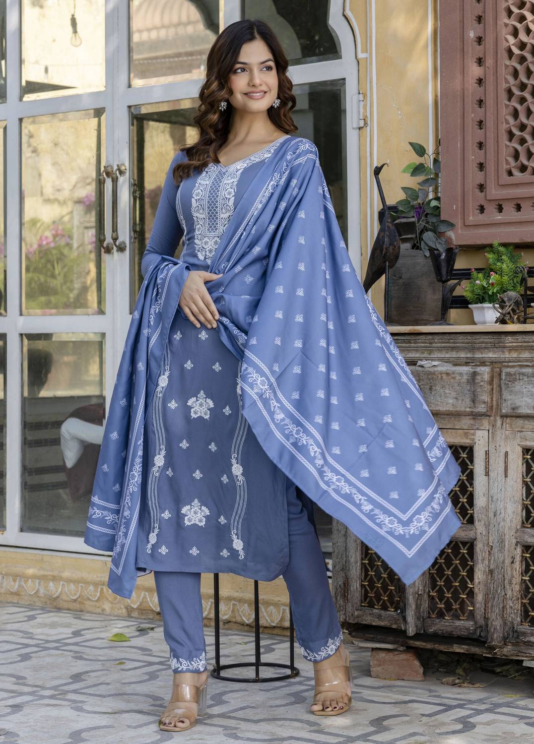 Trendz Tycoon Embroidered Kurta Set - Image 1
