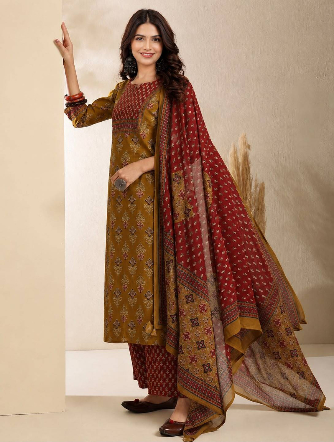 Image of SSART Printed Kurta, Trouser /Pant & Dupatta Set