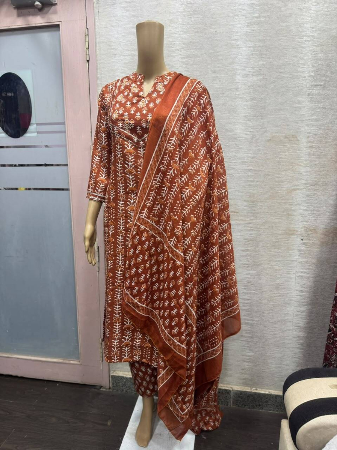Image of GNCREATION Printed Kurta, Trouser /Pant & Dupatta Set