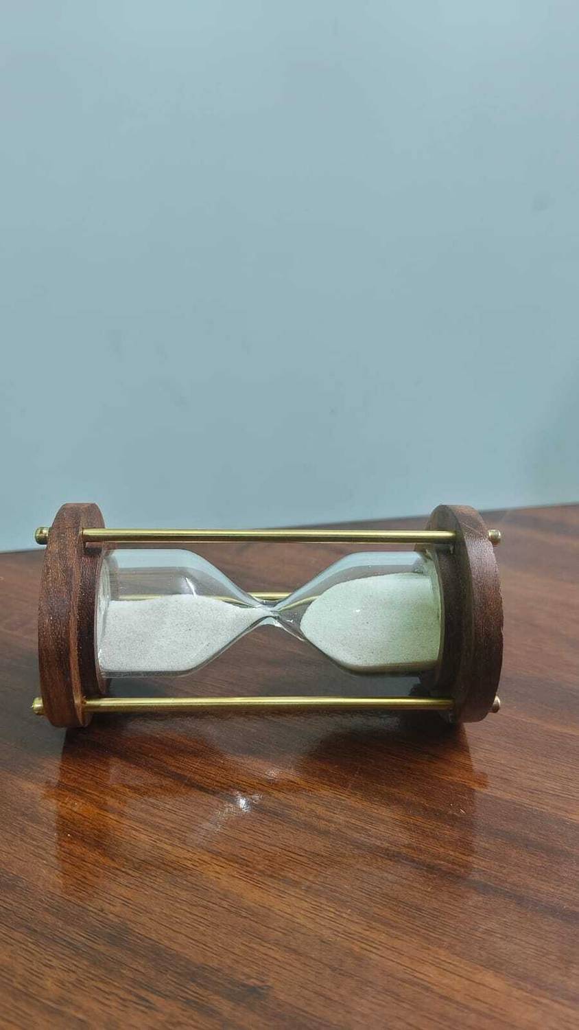 junaiddrawing 9 Sand Clock Beige - Image 3