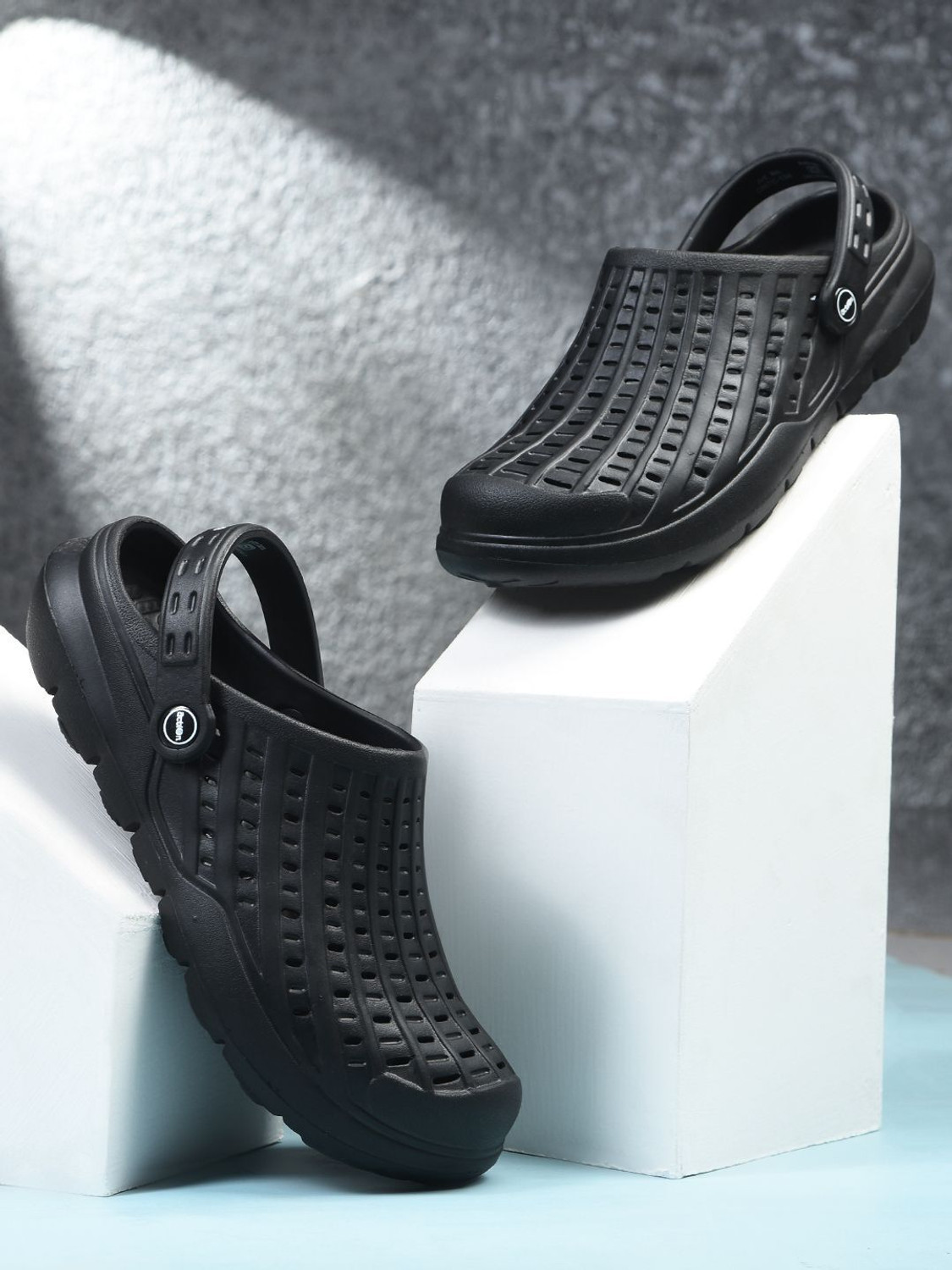 Image of action Men Flats
