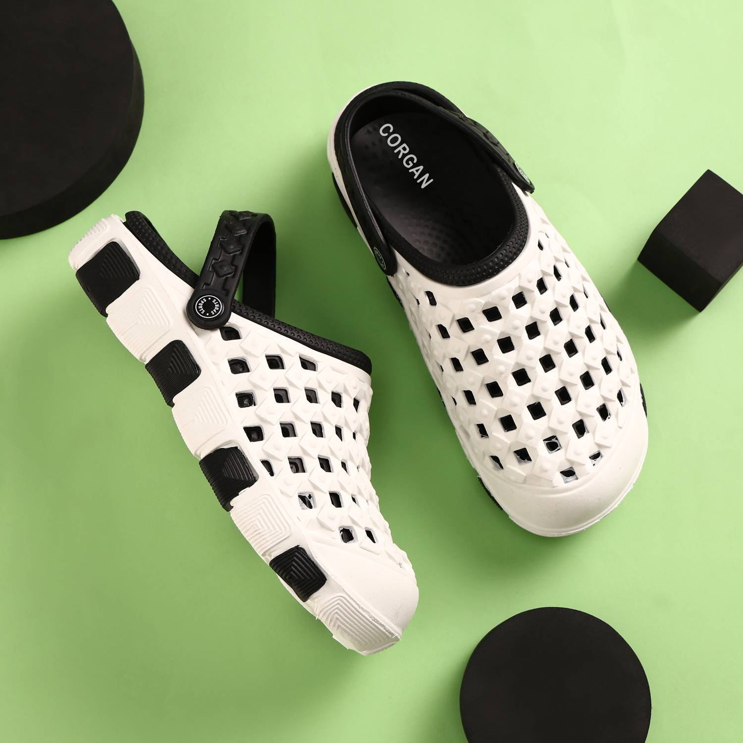 corgan Men Clogs Black - Image 1