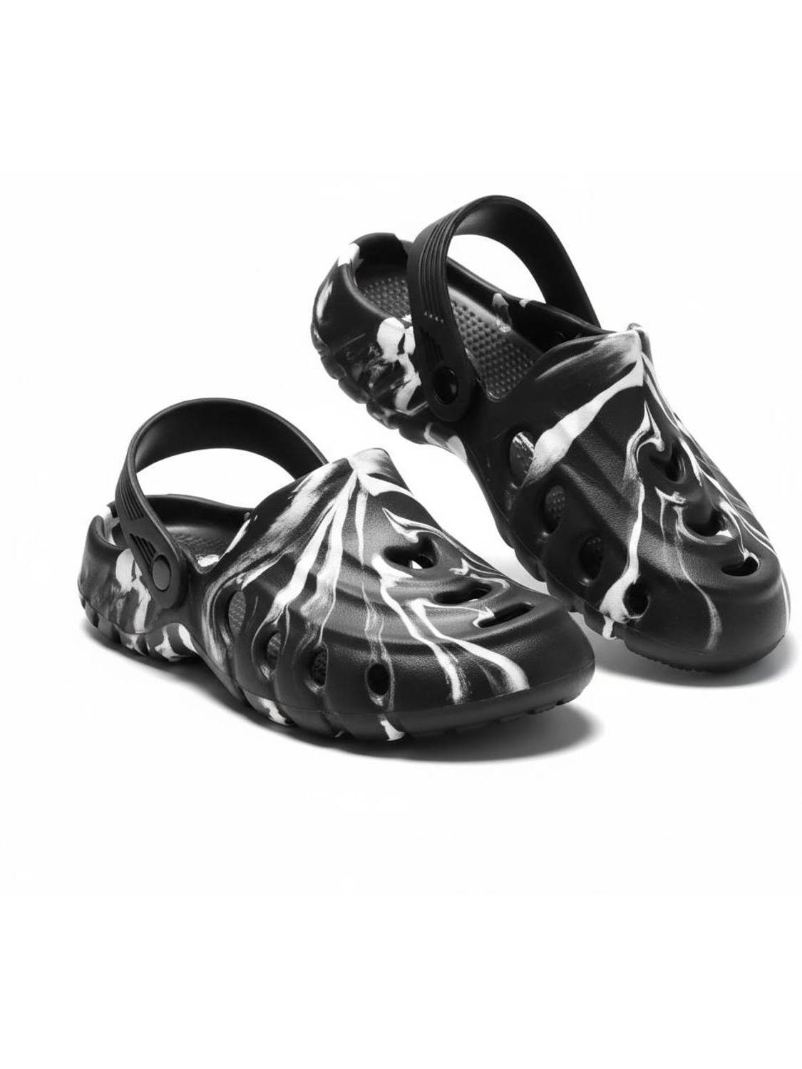 AARJU Men Clogs