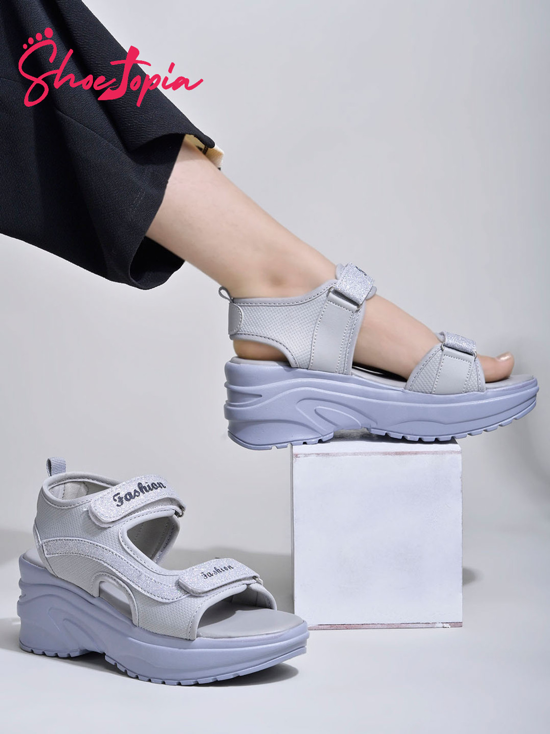 Image of SHOETOPIA Girls Velcro Wedges