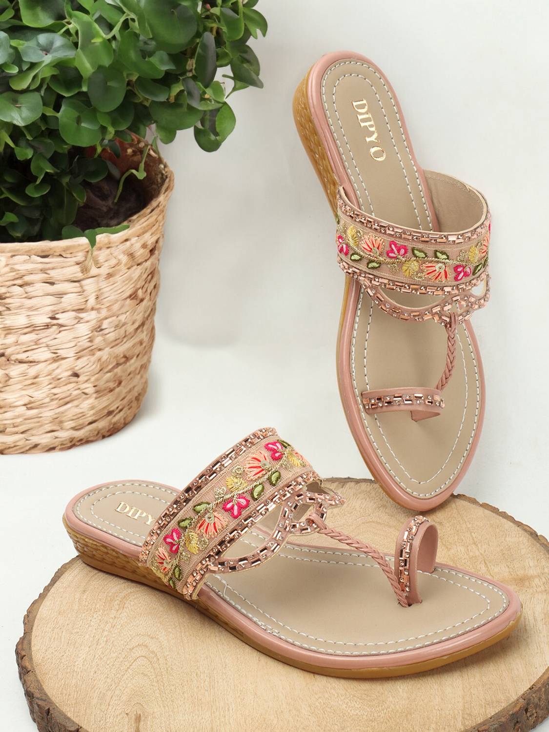 Dipyo Women Flats Sandal (Pink , 5)