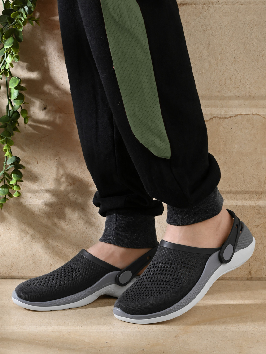 Image of CABANARETAIL Men Clogs