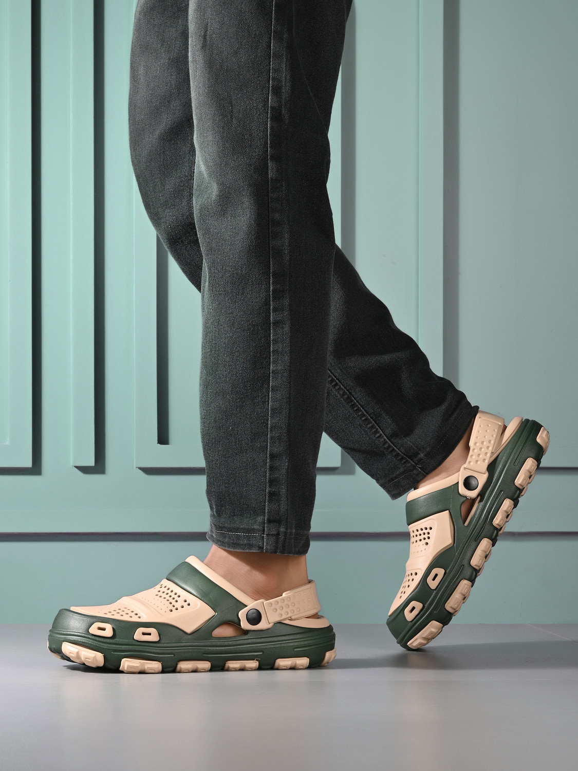 Image of Roadster Soft Trending Comfortable Chappal Lightweight Casual Slippers for Daily Wear Men Clogs