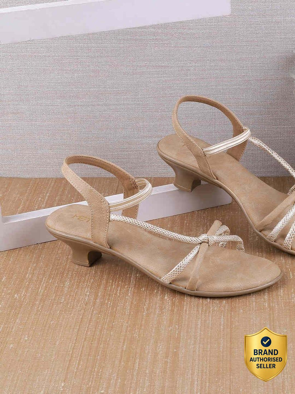 Image of METRO EmbellishedKitten Women Casual