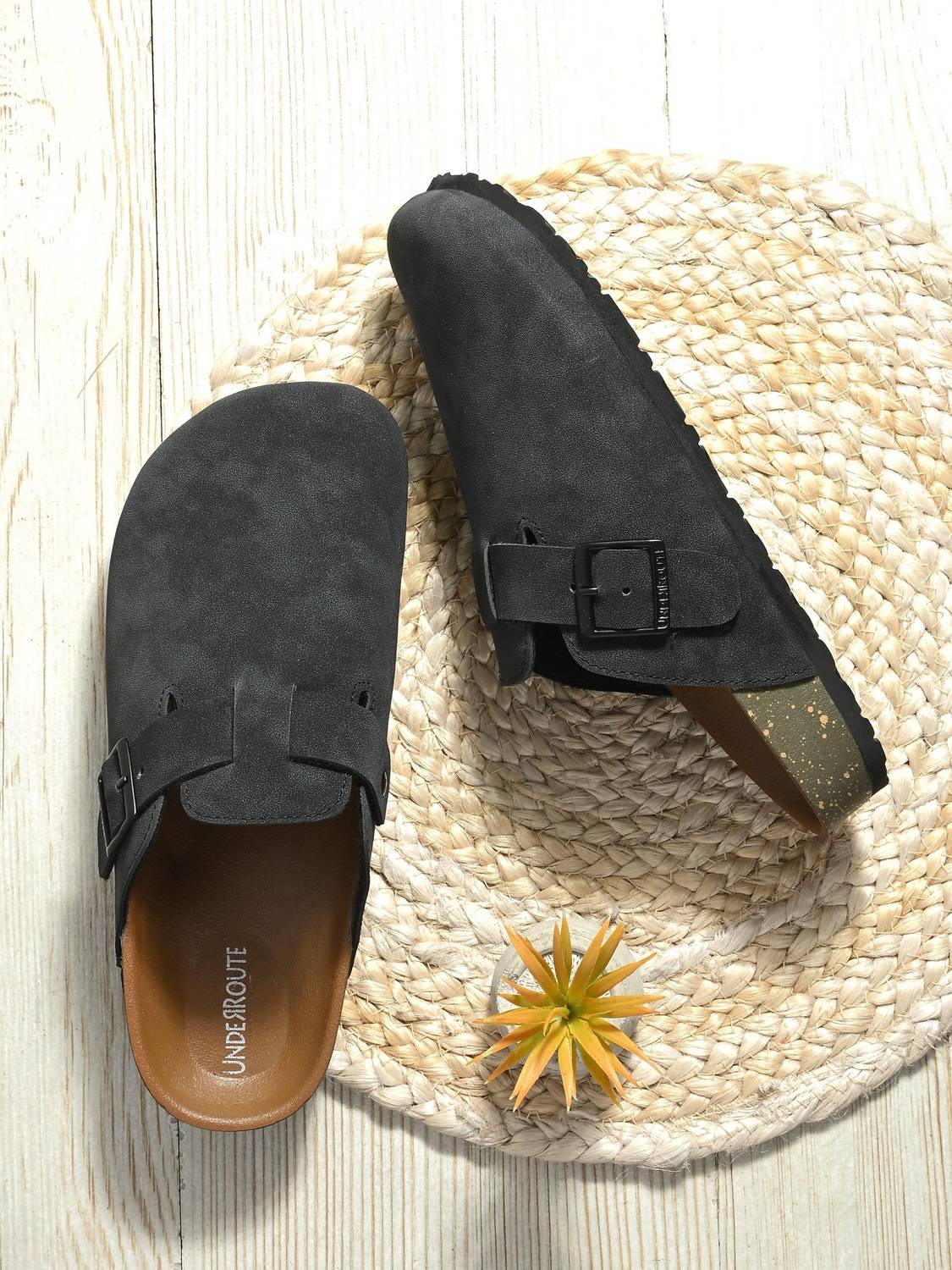 UNDERROUTE Men Synthetic Soft Cushioned Sandals - Image 1