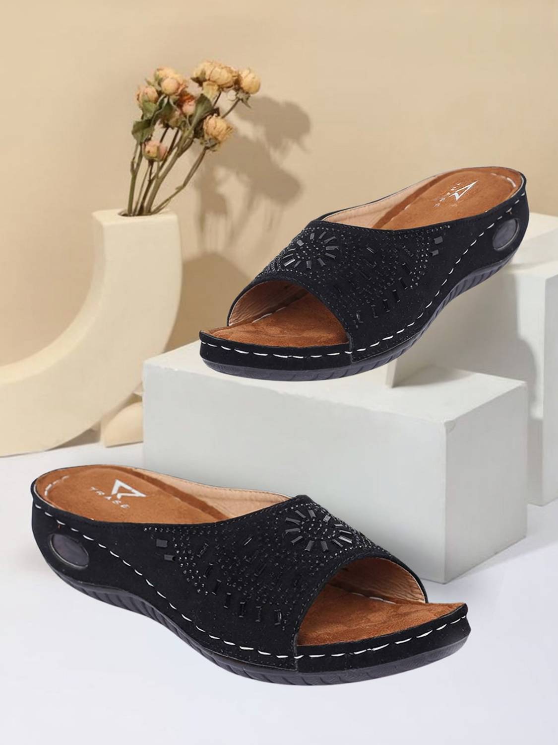 TRASE Women Soft Ortho Flats Sandal (Black , 6)