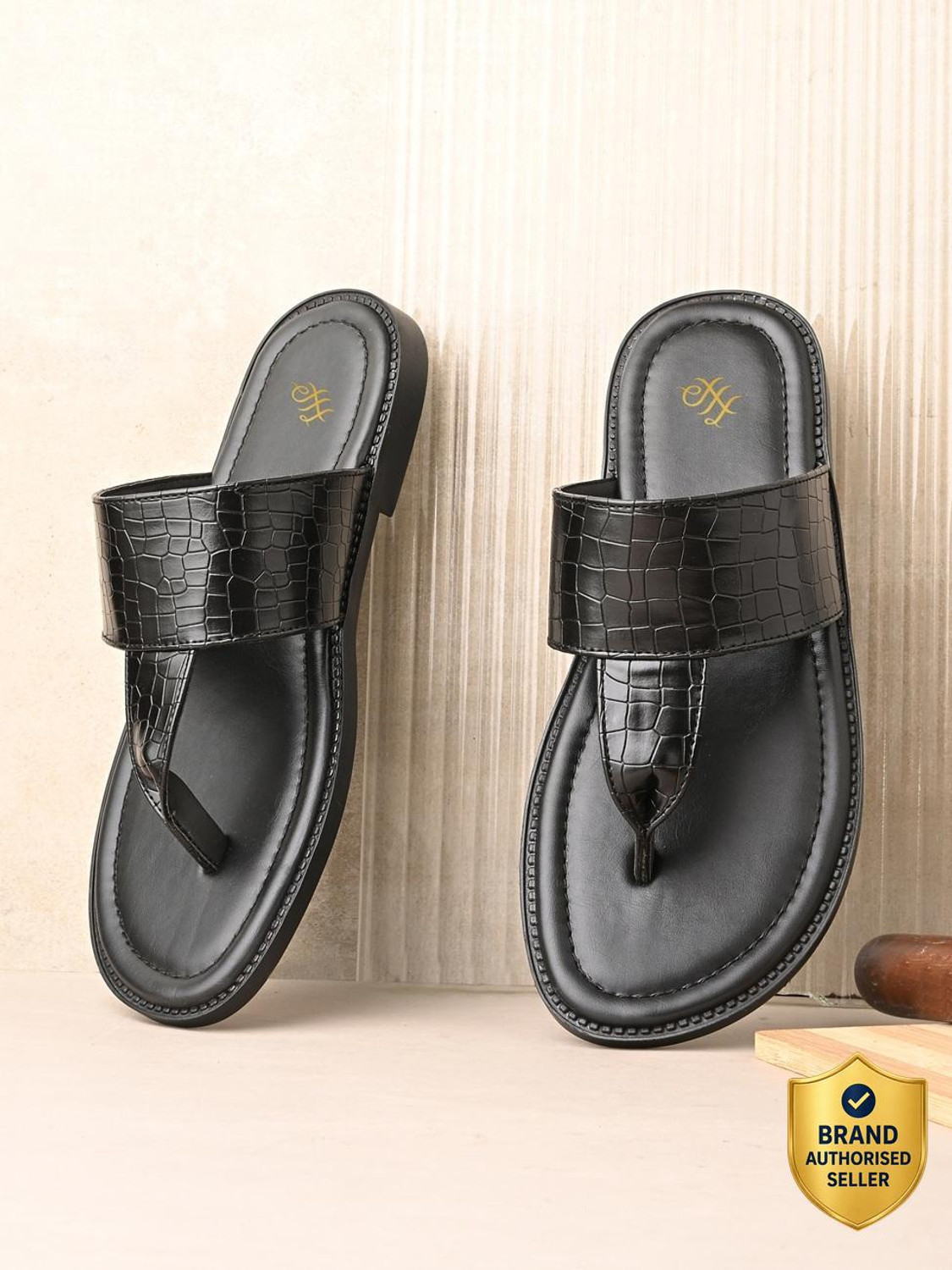 Image of House of Pataudi Men Sandals