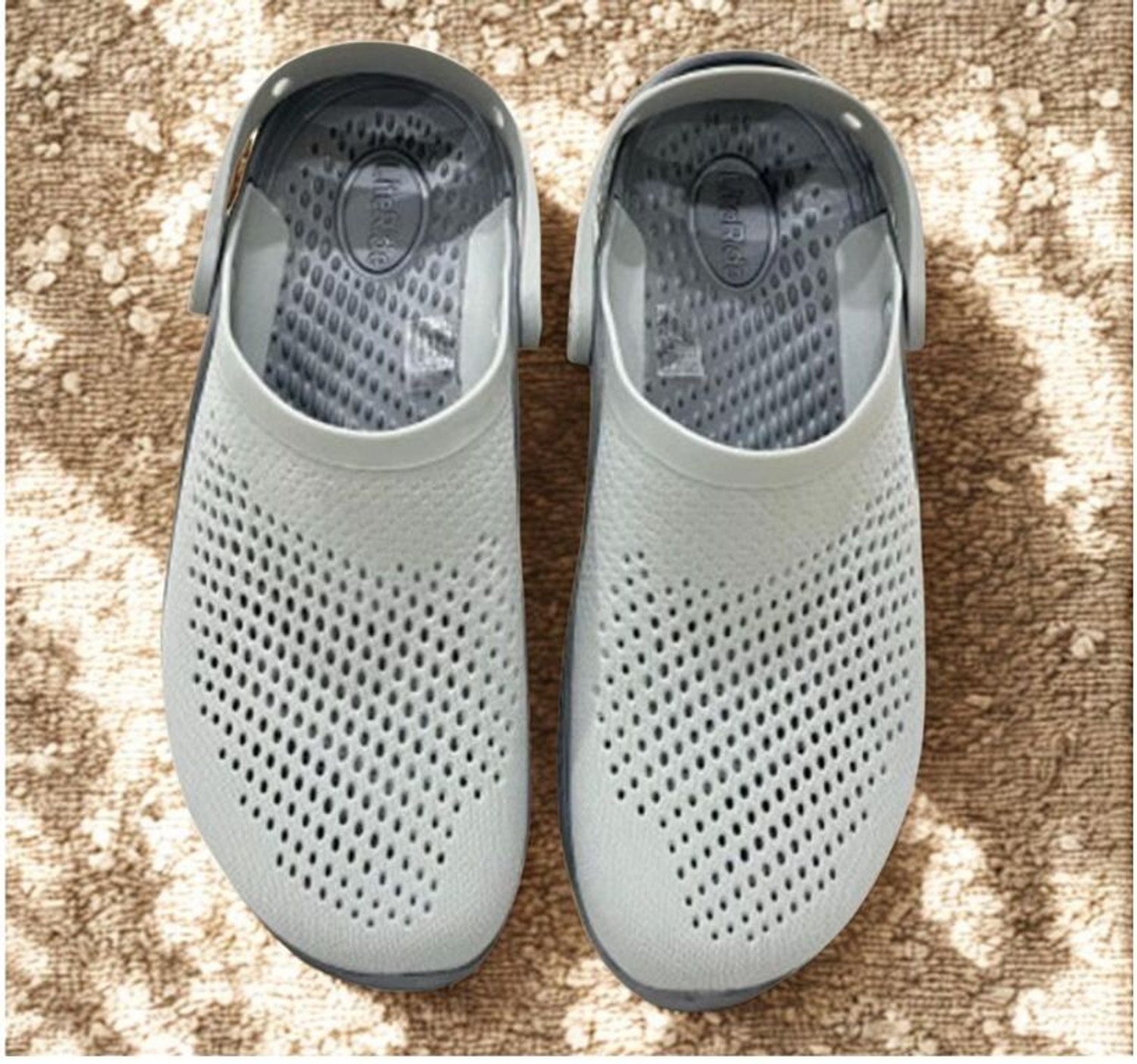 Image of piggy back Men Clogs