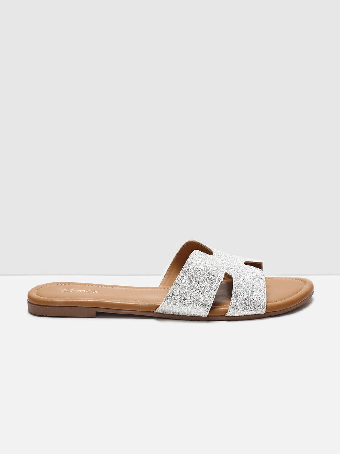 max Women Flats Sandal (Silver , 6)