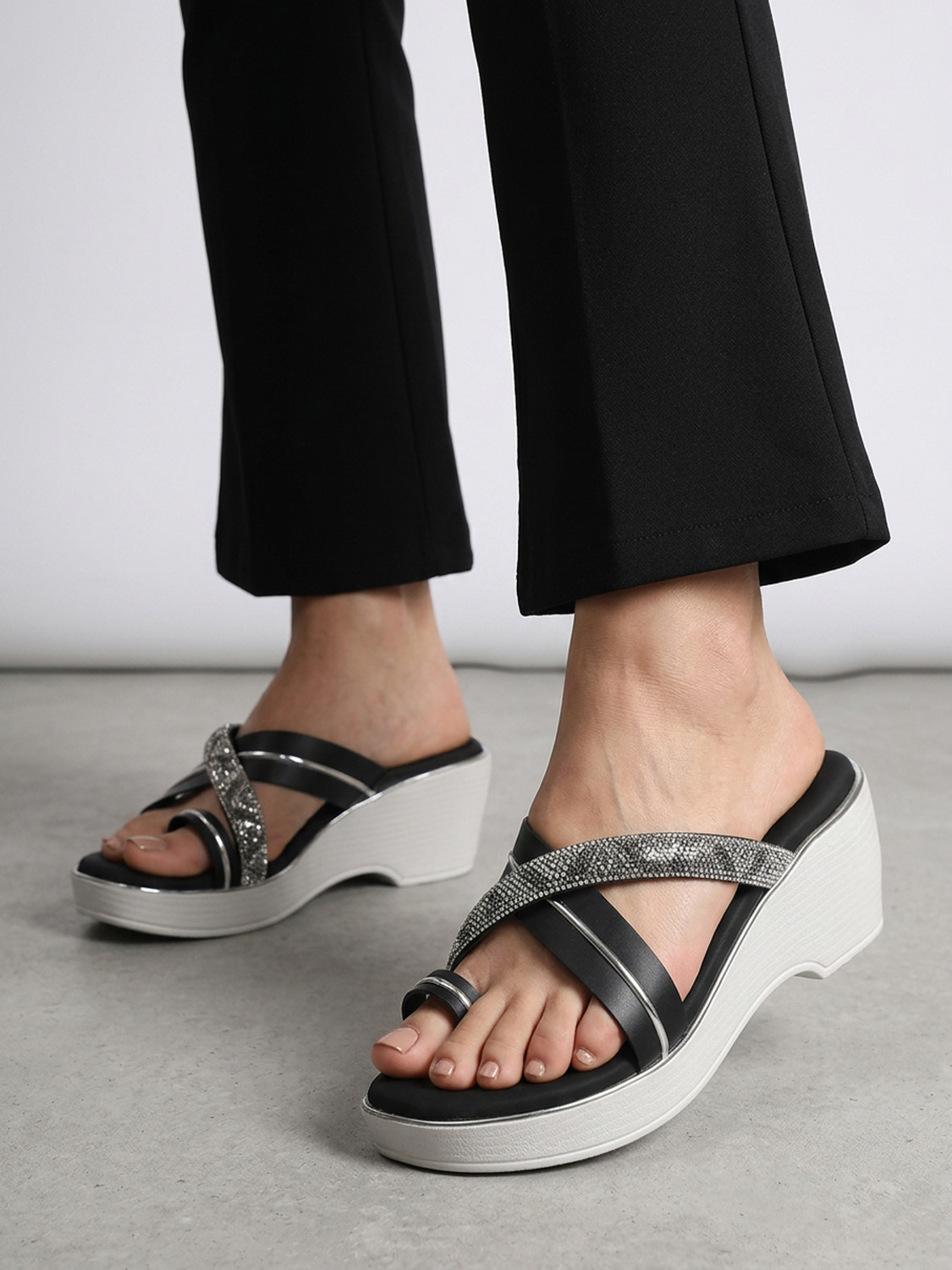 Image of Bootco Women Wedges Sandal (Black, 7)