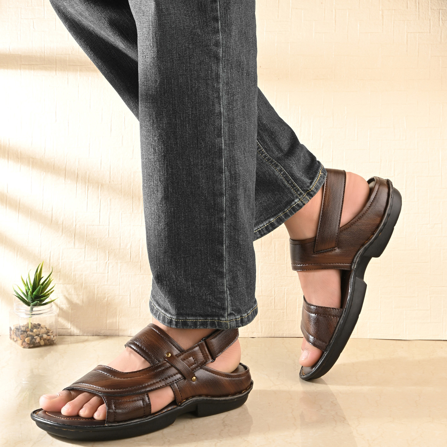 Image of EL ADOR Men Sandals