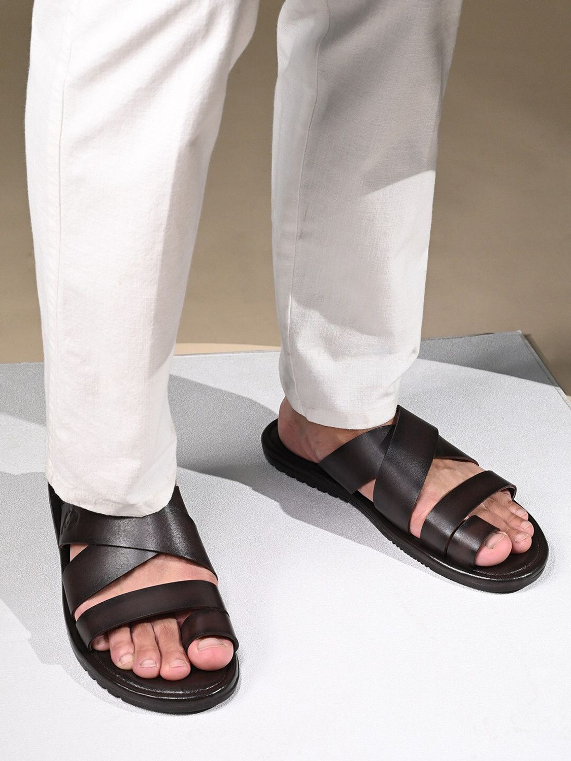 Image of LOUIS STITCH Brown Lightweight Open Toe Kohlapuri Style Leather Sandals Men Sandals