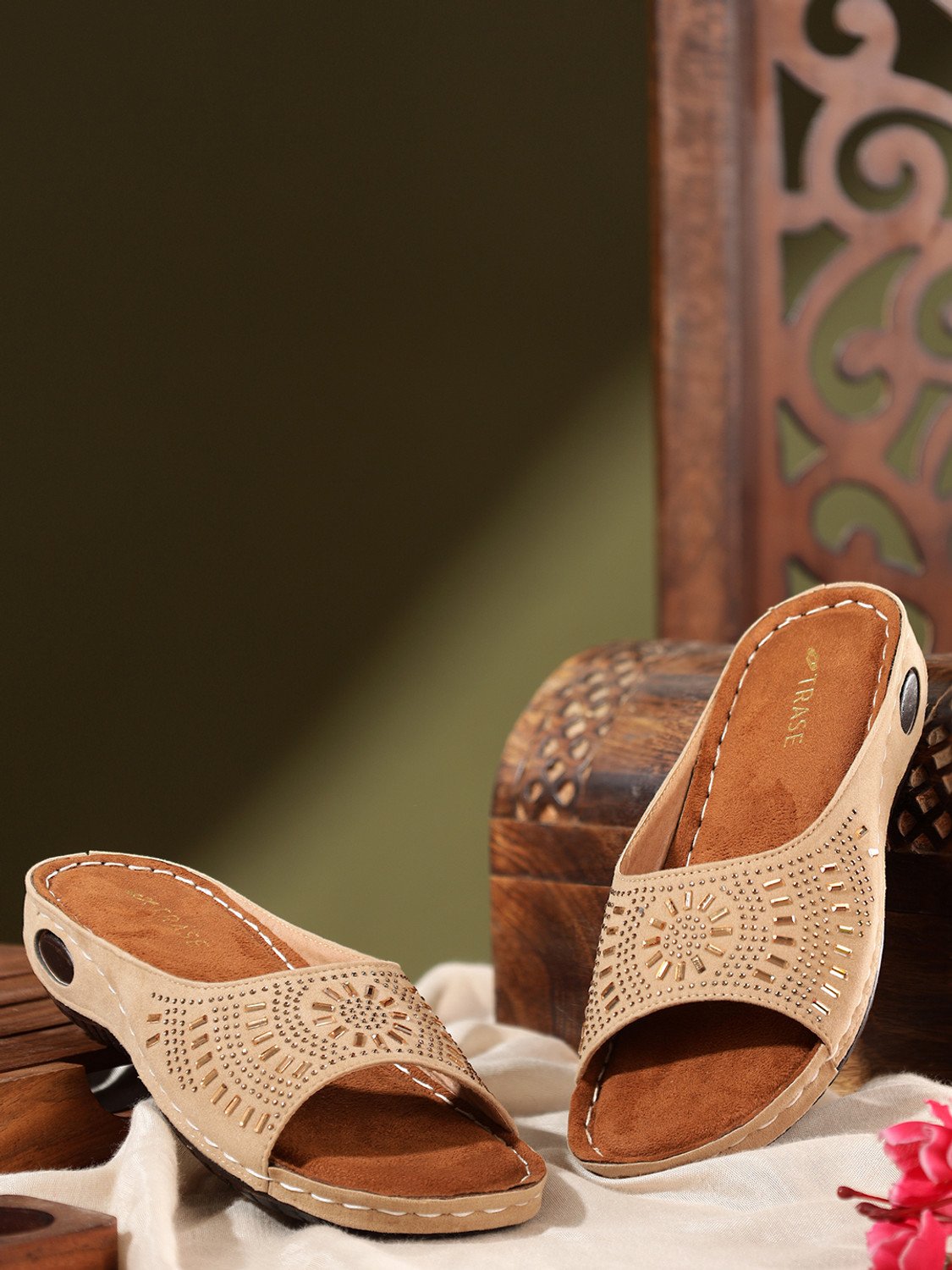 Image of TRASE Women Flats